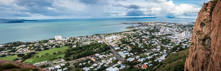 Townsville CBD and Idalia